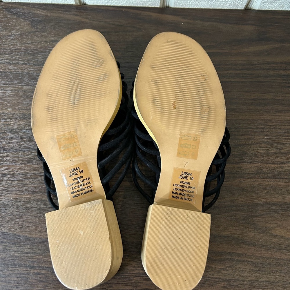 Madewell Dakota Strappy Sandals, size 7.  Scuff on toe area, see pictures. - Picture 7 of 8